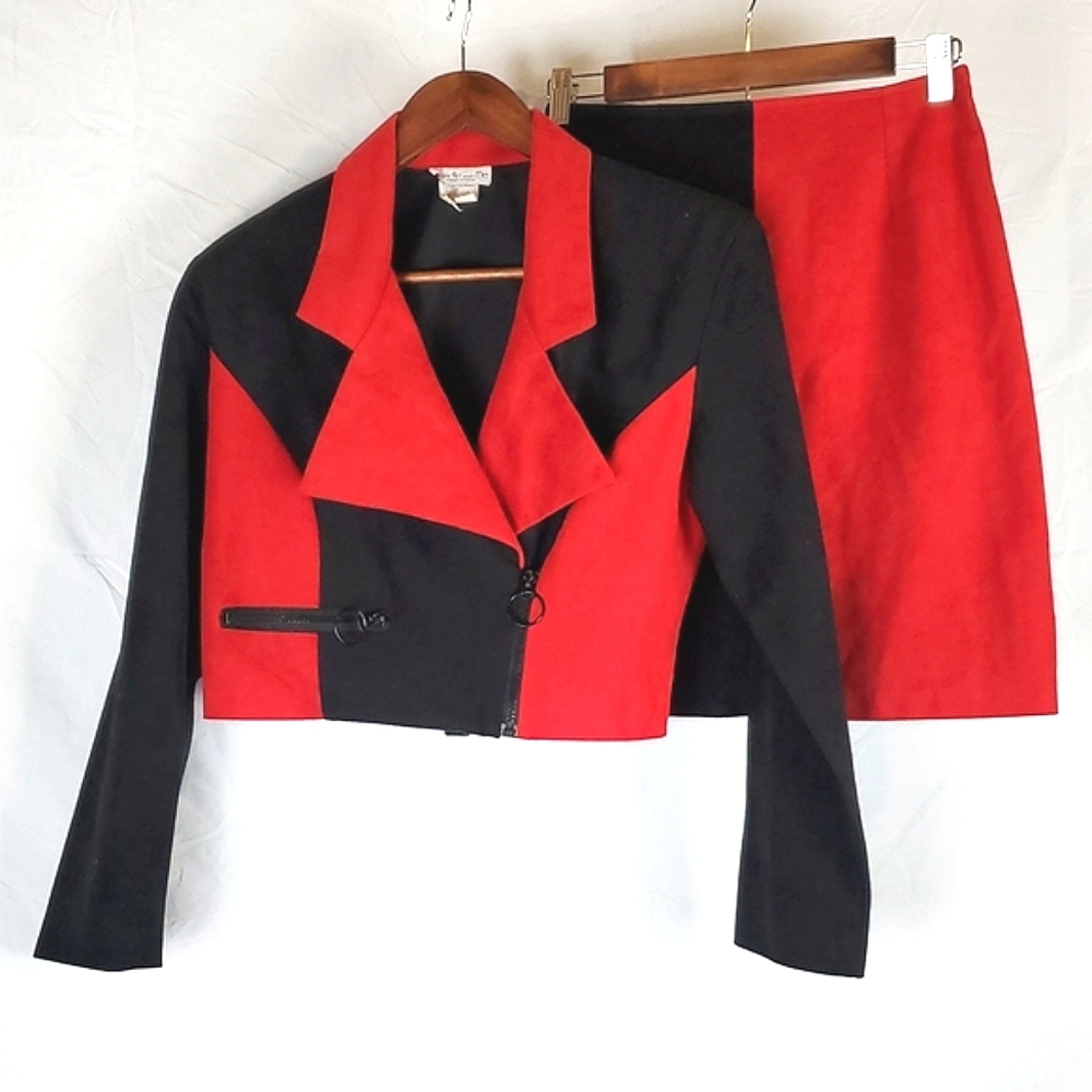 Vintage 90s Blondie and Me Red and Black Colorblock 2 Piece Suit Set